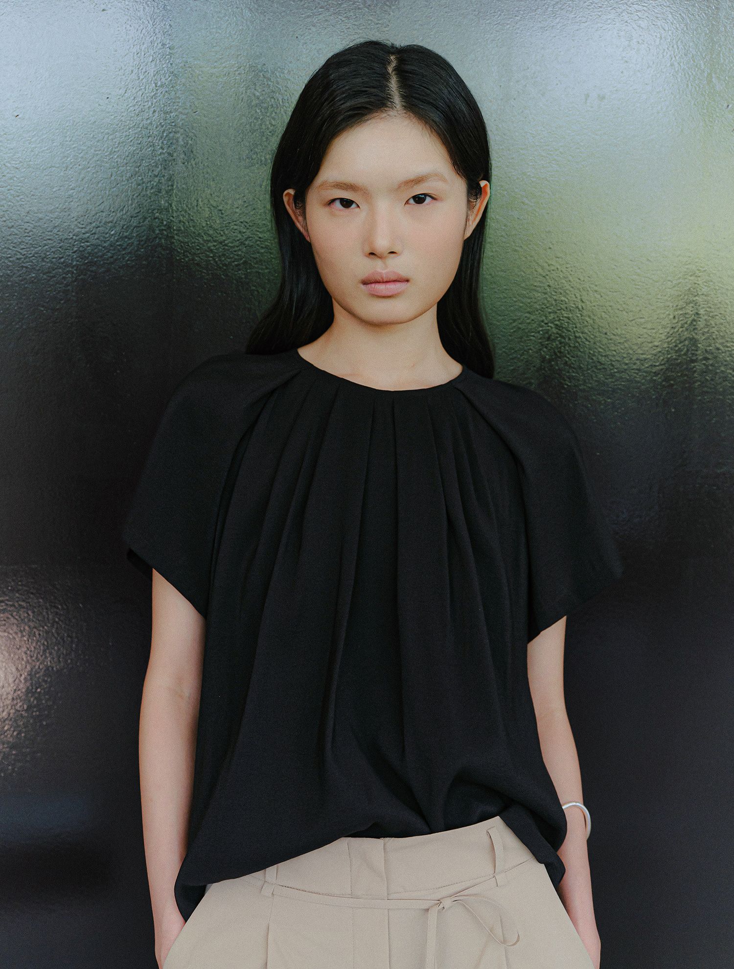 2-luo-yi-main-book.jpg